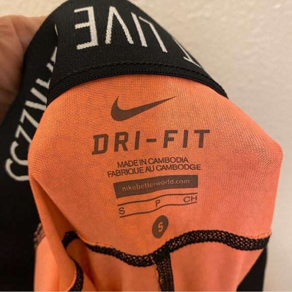 NIKE run relay compression Fit Womens Capri crop Training orange print legging S - Picture 9 of 10